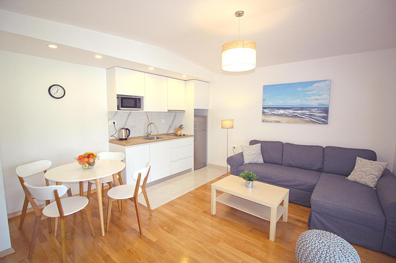 פרימוסטן Sun Apartments מראה חיצוני תמונה