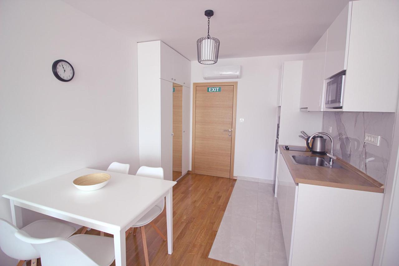 פרימוסטן Sun Apartments מראה חיצוני תמונה